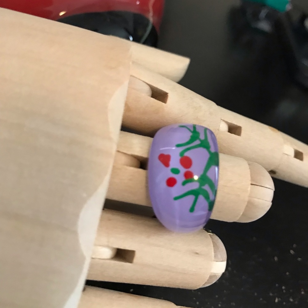 Red flower/purple bubble ring